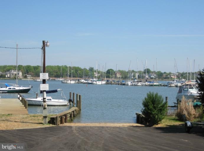 102 Spring Valley Dr, Annapolis, MD 21403 - photo 1