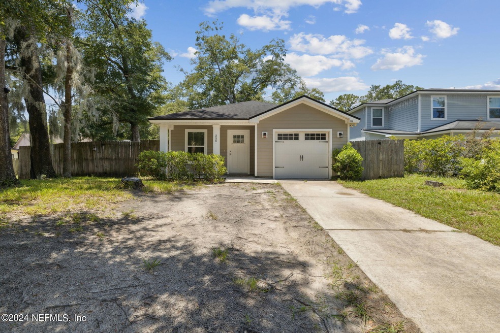 256 Aquarius Cir N, Jacksonville, FL 32216 - photo 1