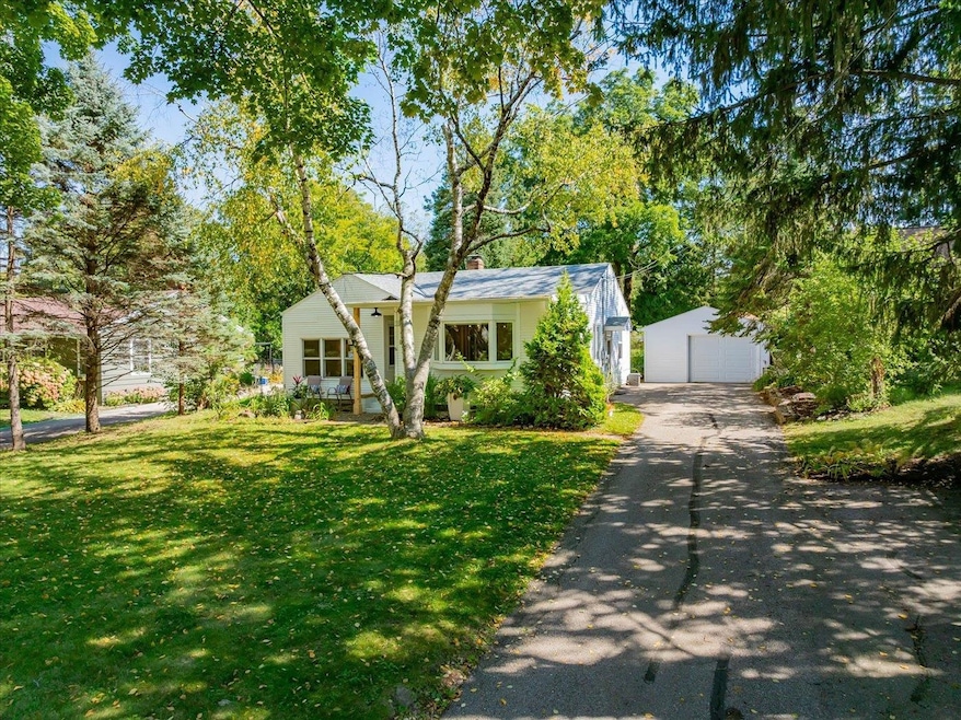 401 Merrill Crest Dr, Madison, WI 53705 - photo 1