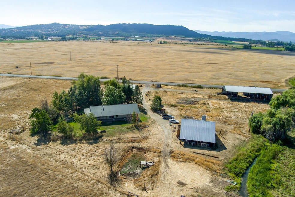 Level, usable 10 acres!