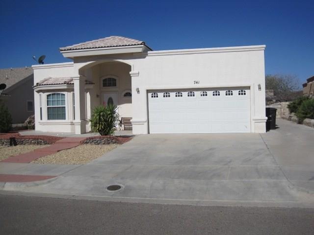 741 Desert Silver Dr, Horizon City, TX 79928 - photo 1