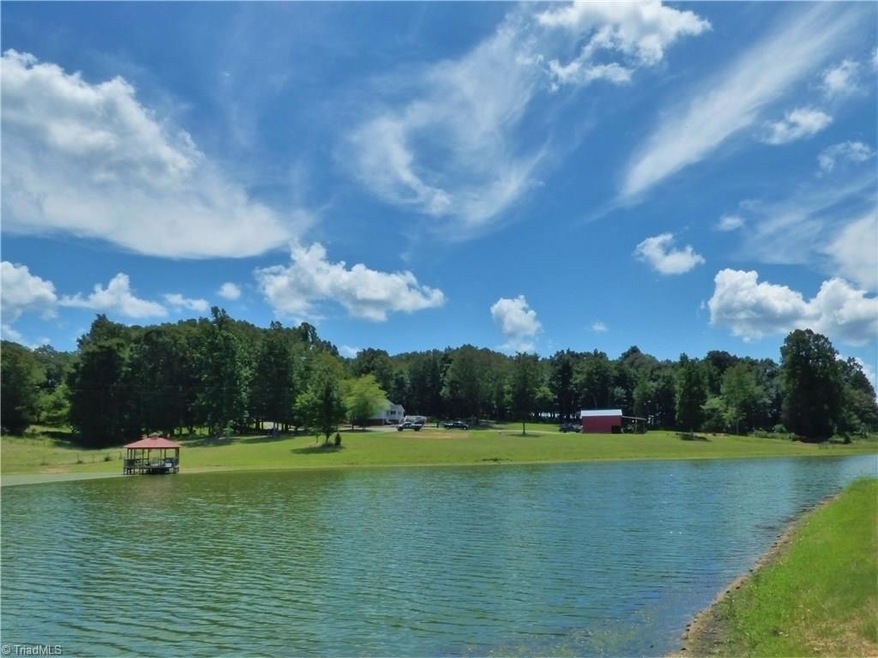 2898 Old Coleridge Rd, Siler City, NC 27344 - photo 1