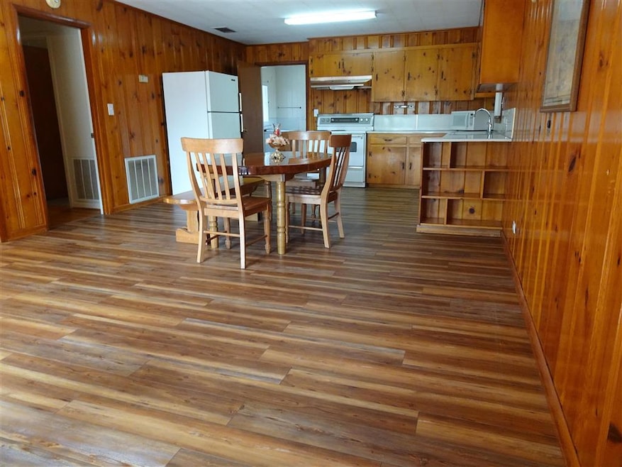 23469 Goldenrod Ave, Florala, AL 36442 - photo 1