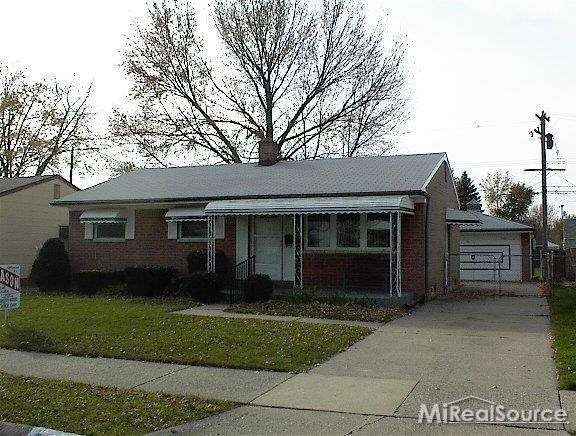 26481 Roberta St, Roseville, MI 48066 - photo 1