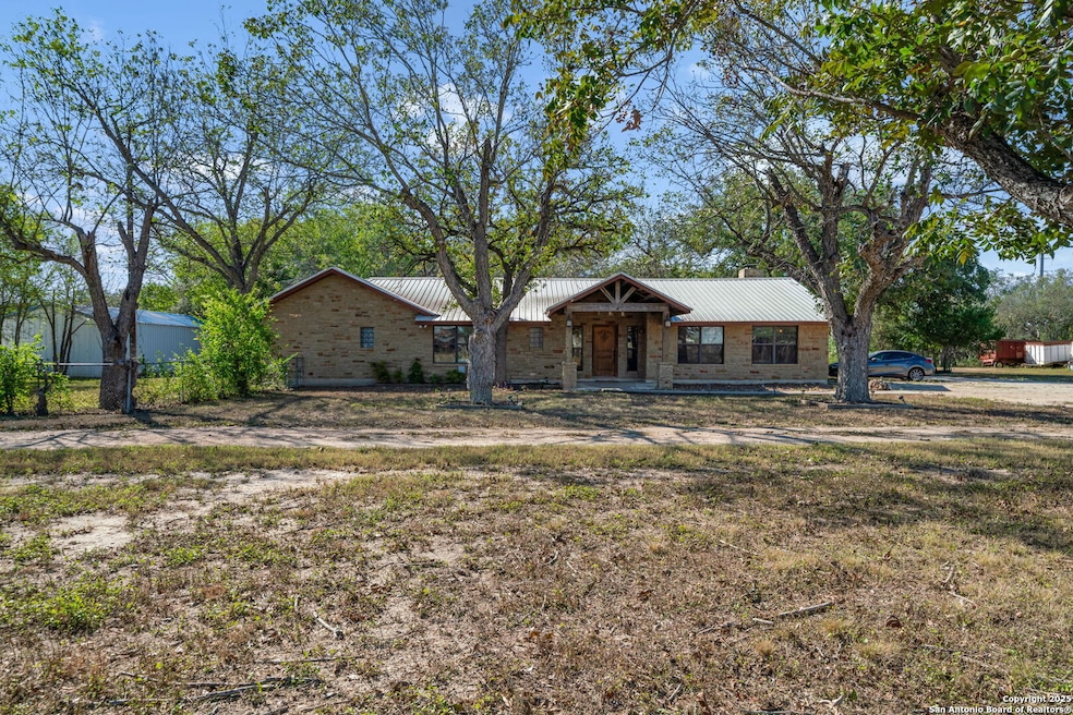15326 Gross Ln, La Coste, TX 78039 - photo 1