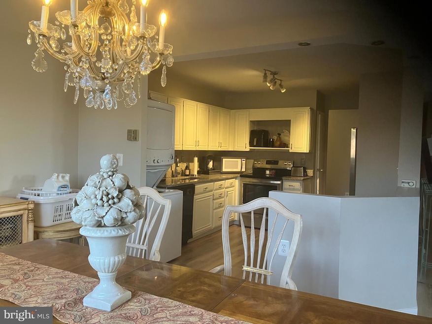 Westlake Towers unit 409, Bethesda, MD 20817 - photo 1