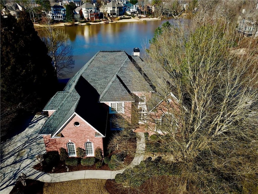 9155 Nesbit Lakes Dr, Alpharetta, GA 30022 - photo 1