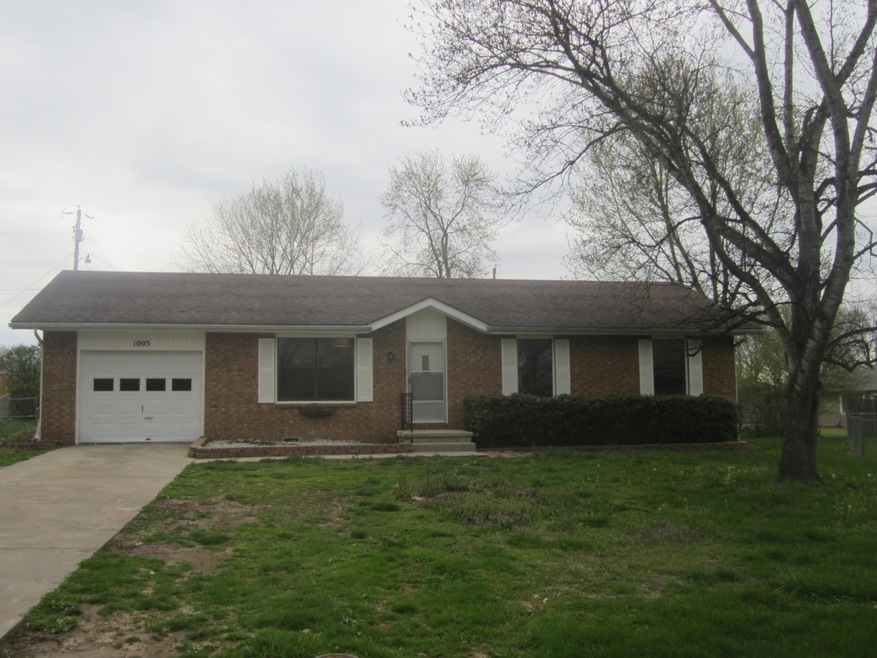 1005 N. 13th Ave