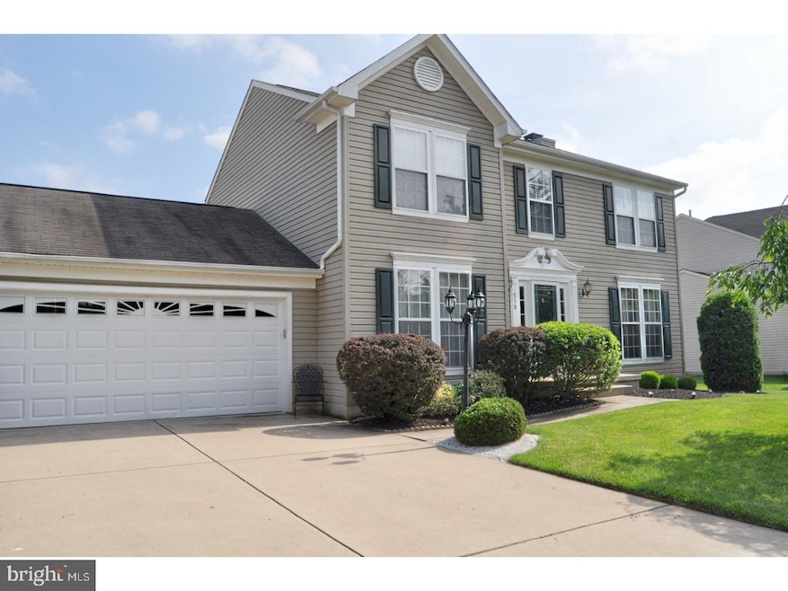 518 Maidstone Dr, Williamstown, NJ 08094 - photo 1