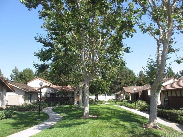 Nice spacious greenbelt