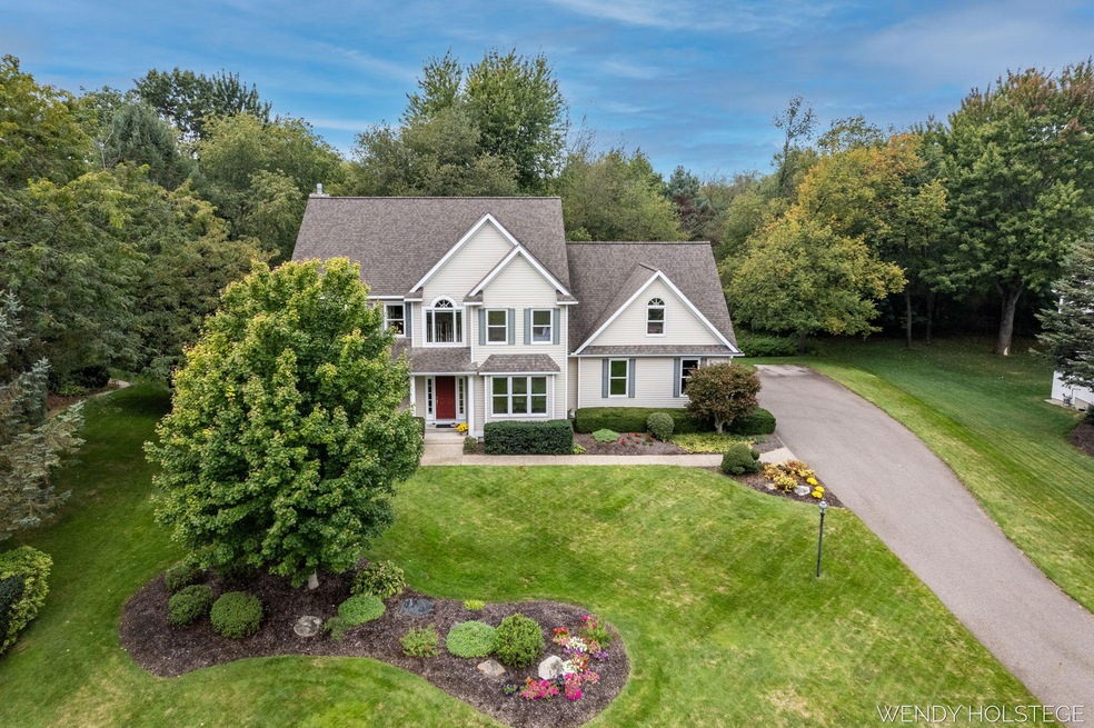 18-web-or-mls-126-bay-cir-dr (1)
