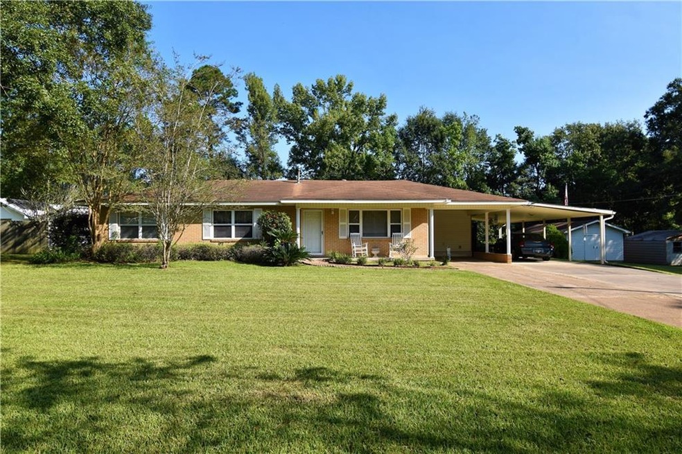 111 Maria Ln, Pineville, LA 71360 - photo 1