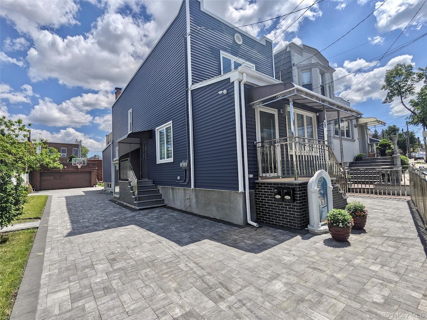 58-09 61st St, Maspeth, NY 11378 - photo 1