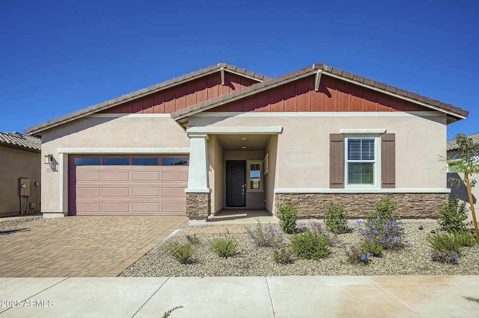 10052 Dutchman Dr, Apache Junction, AZ 85120 - photo 1