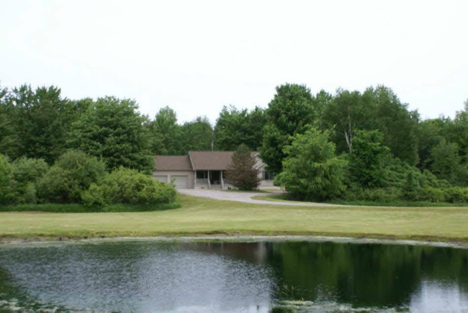 3645 E Hubbard Rd, Midland, MI 48642 - photo 1