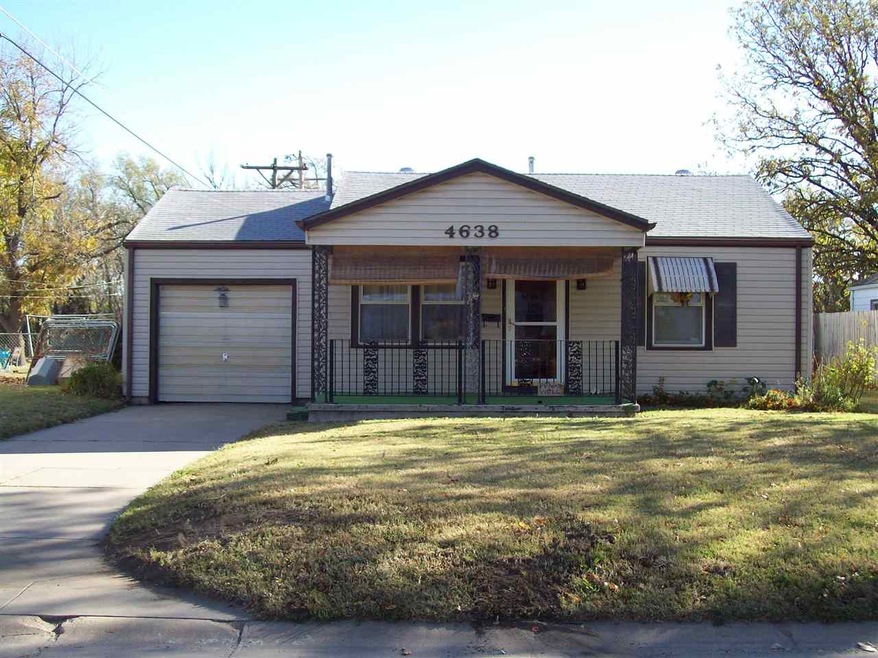 964 sqft vinyl siding and trim, newer roof, home -