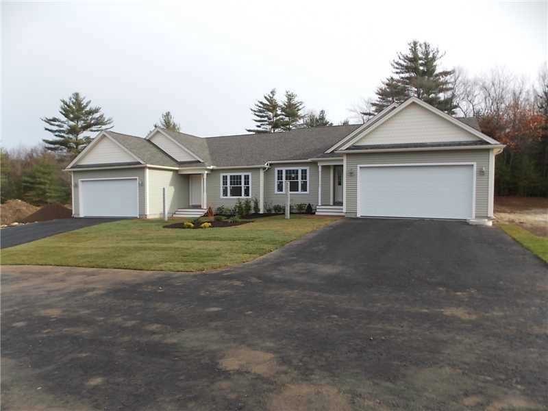 84 Country Meadow Ln unit 84, Glocester, RI 02814 - photo 1
