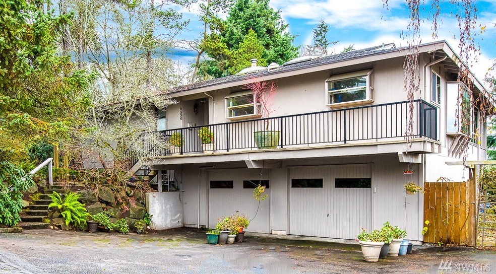 9530 SE 40th St, Mercer Island, WA 98040 - photo 1