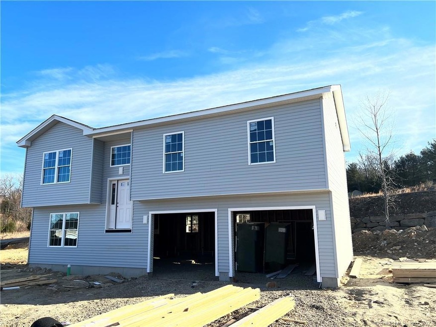 SIMILAR. GARAGE TO BE ON THE LEFT