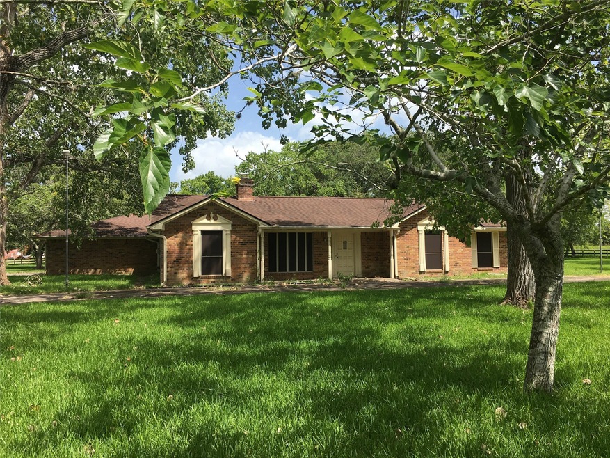 4577 County Road 305a, Alvin, TX 77511 - photo 1