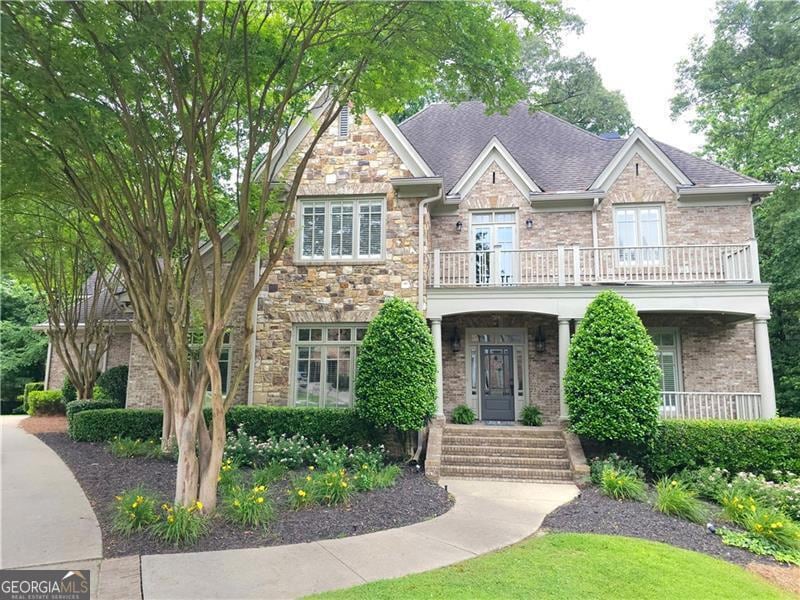 Sold $1,600,000 • Co-Listing Agent