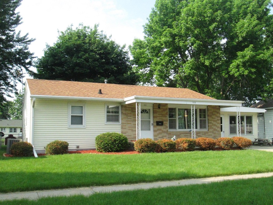 222 W 5th St Front