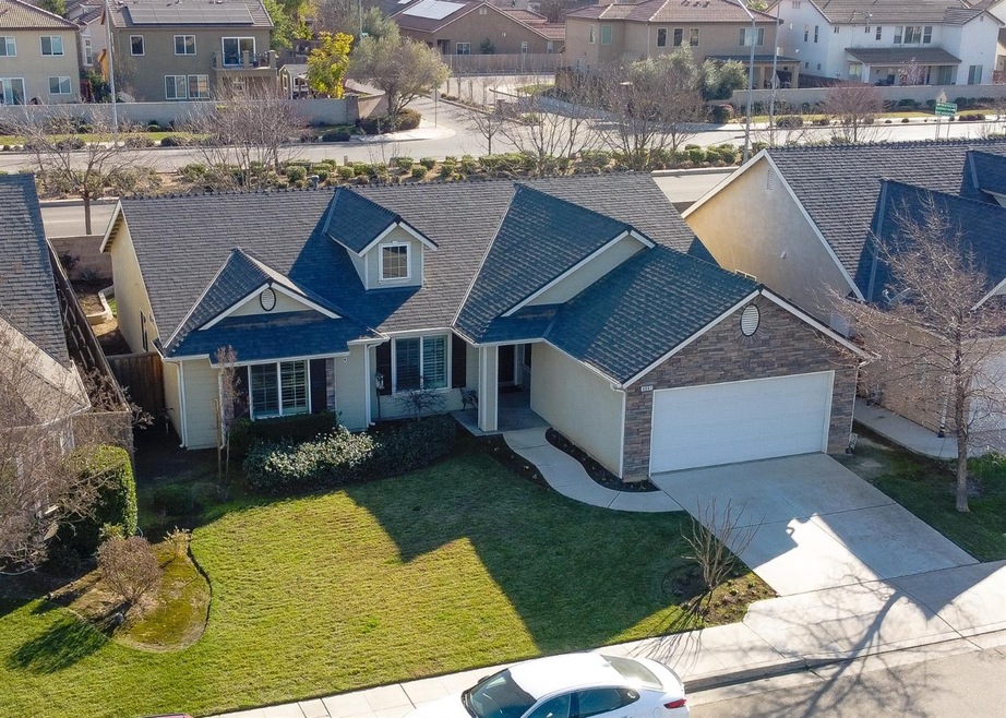 6907 E Andrews Ave, Fresno, CA 93727 - photo 1