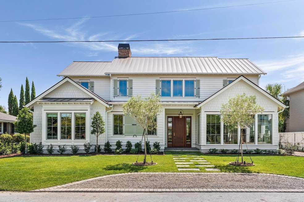 Under Contract $4,100,000 • Co-Listing Agent