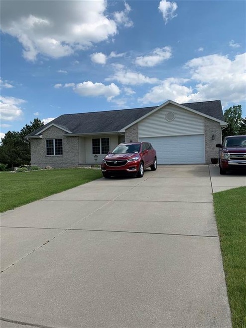 5401 Bright Creek Ct unit 9, Flint, MI 48532 - photo 1