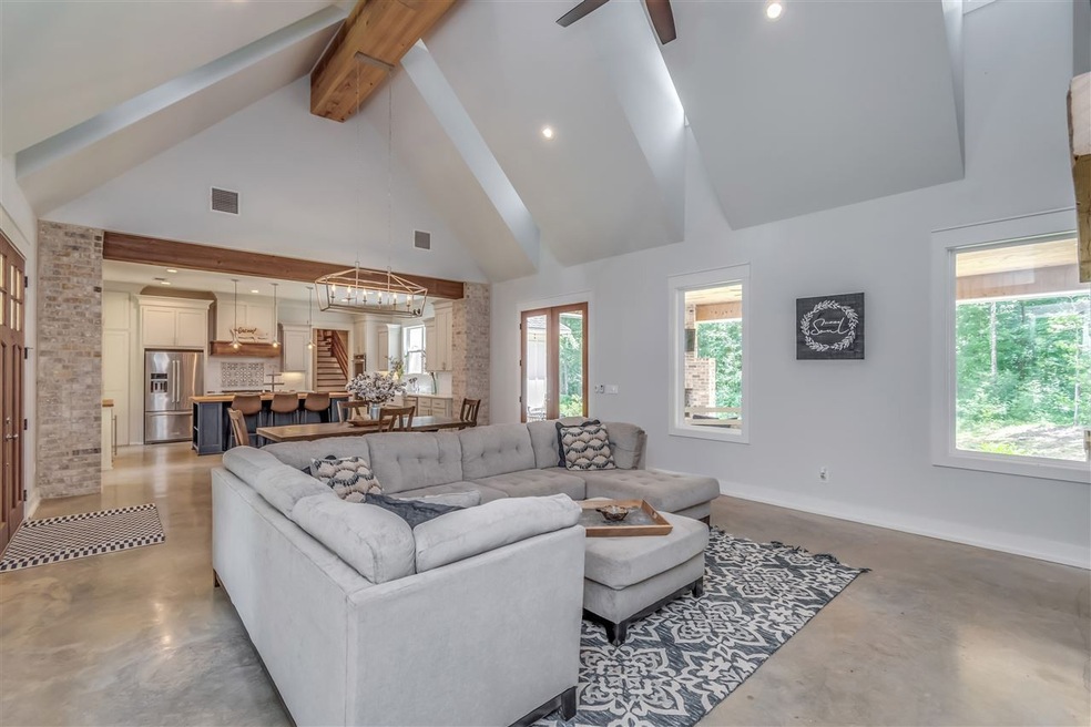 295 N Brandon Blvd, Brandon, MS 39042 - photo 1