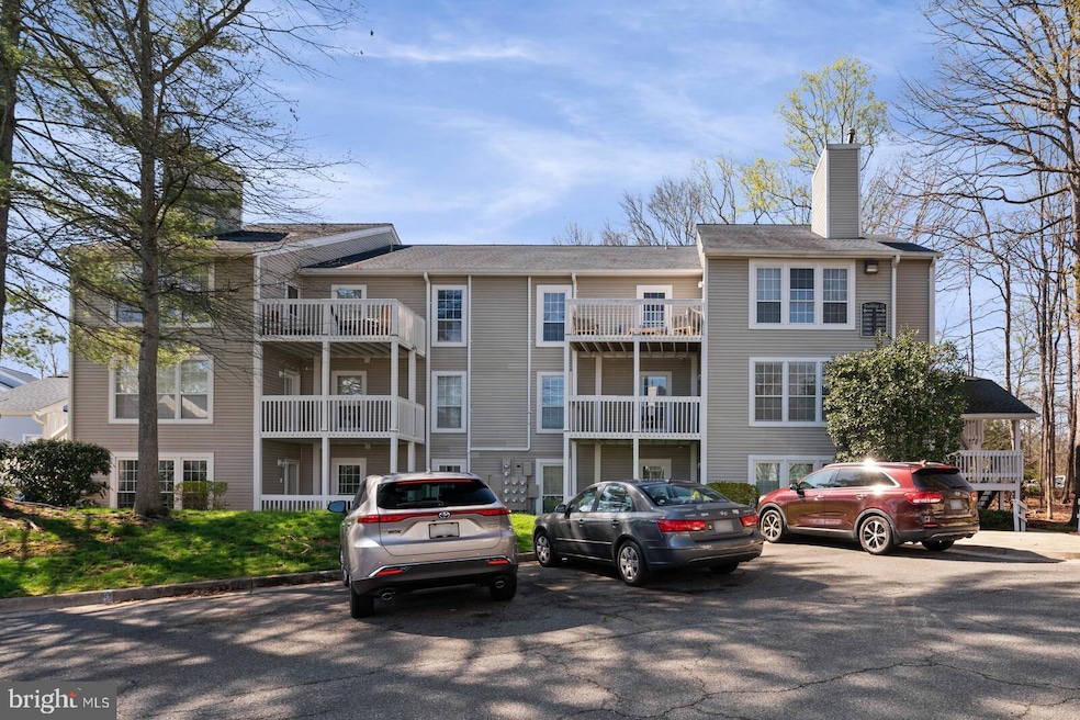 11971 Cardamom Dr, Woodbridge, VA 22192 - photo 1