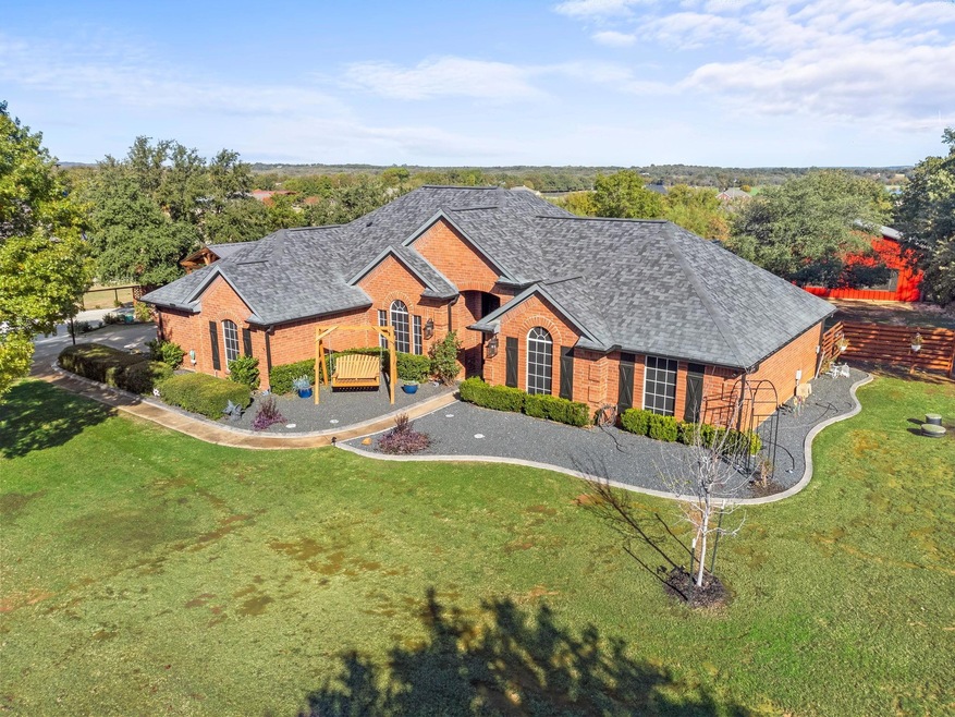 105 Bolivar Dr, Weatherford, TX 76085 - photo 1