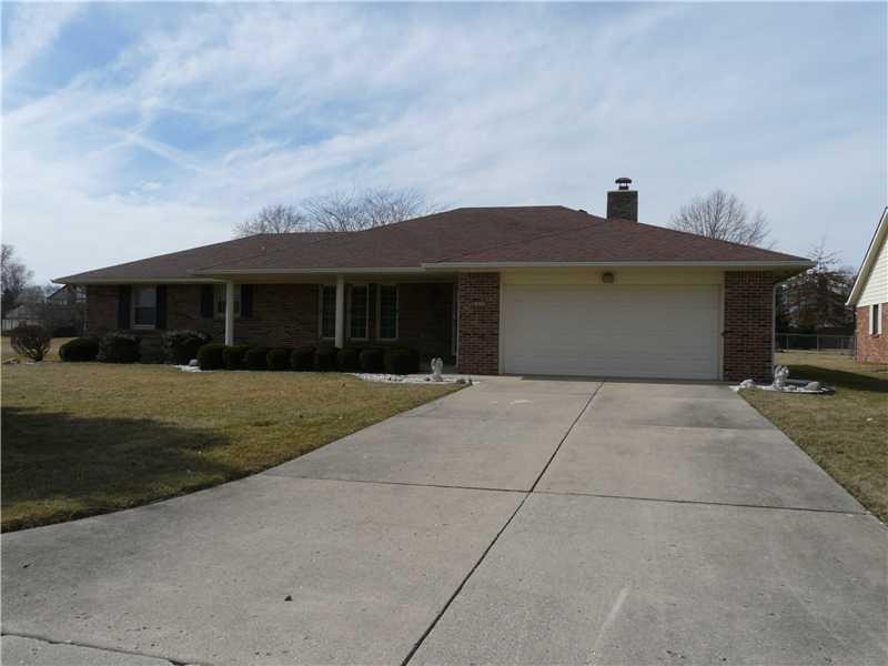 811 Eastgate Dr, Anderson, IN 46012 - photo 1