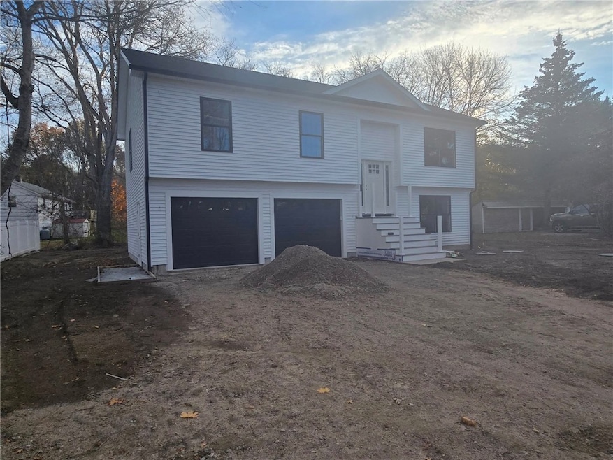 3-4BR, of first floor family room with full bath.