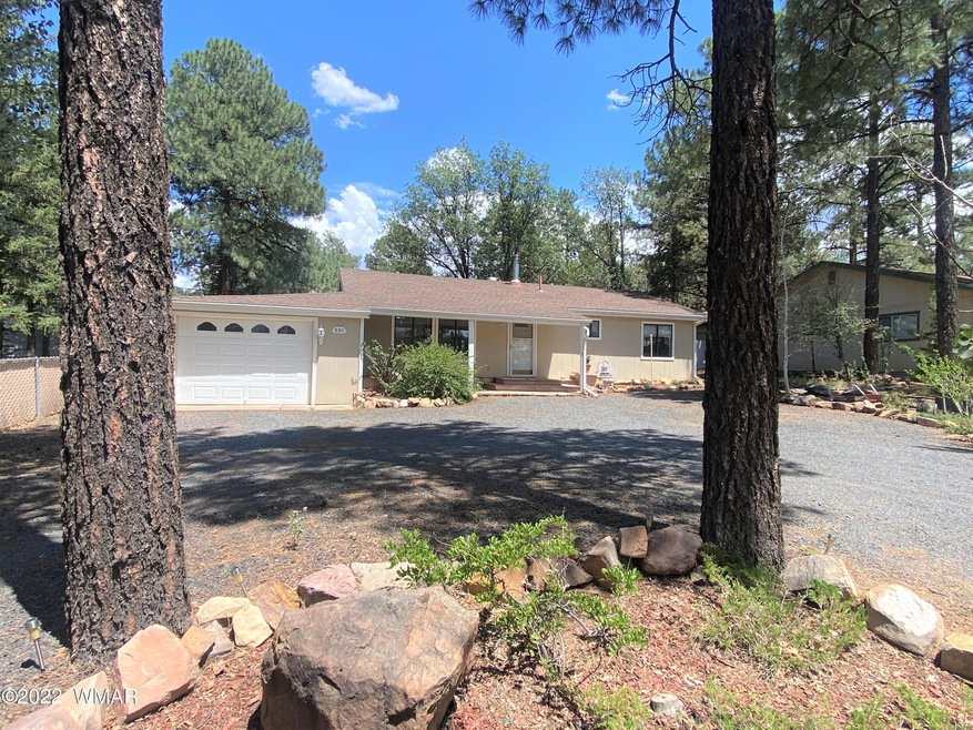 581 S 8th Ave, Show Low, AZ 85901 - photo 1