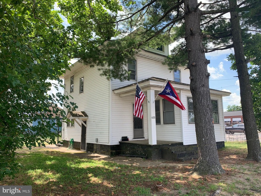 600 W Broad St, Paulsboro, NJ 08066 - photo 1