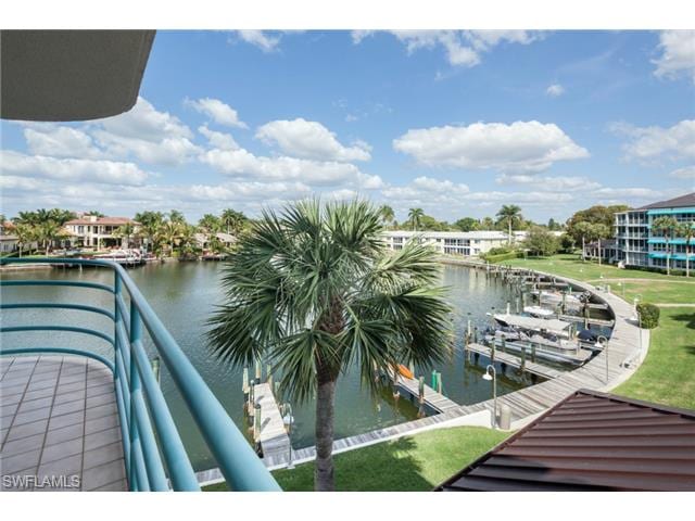 Park Shore Landings unit 331, Naples, FL 34103 - photo 1