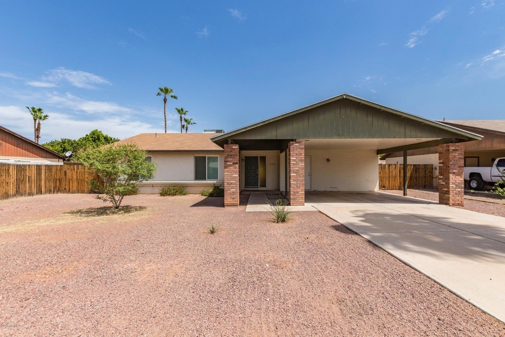 Spacious Carport