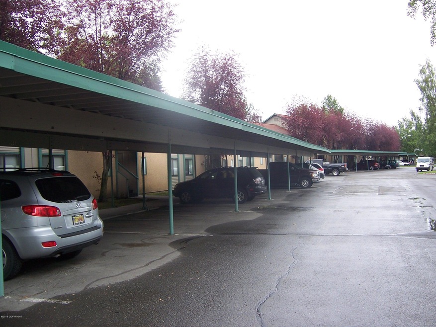 3031 Lois Dr unit 303, Anchorage, AK 99517 - photo 1