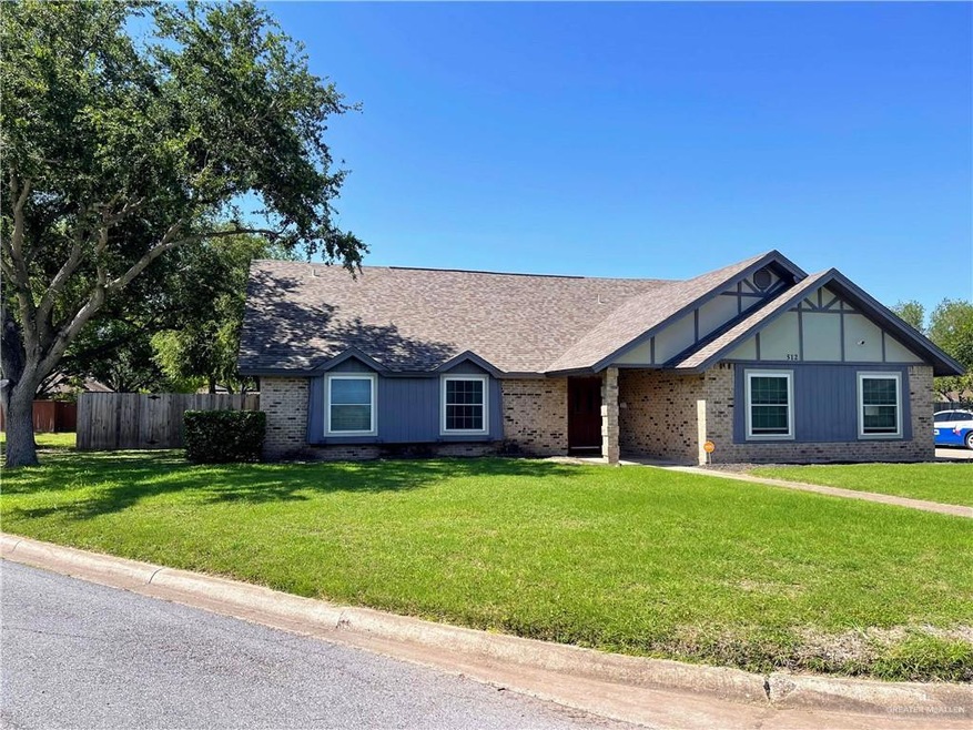 512 W 16th St, Weslaco, TX 78596 - photo 1