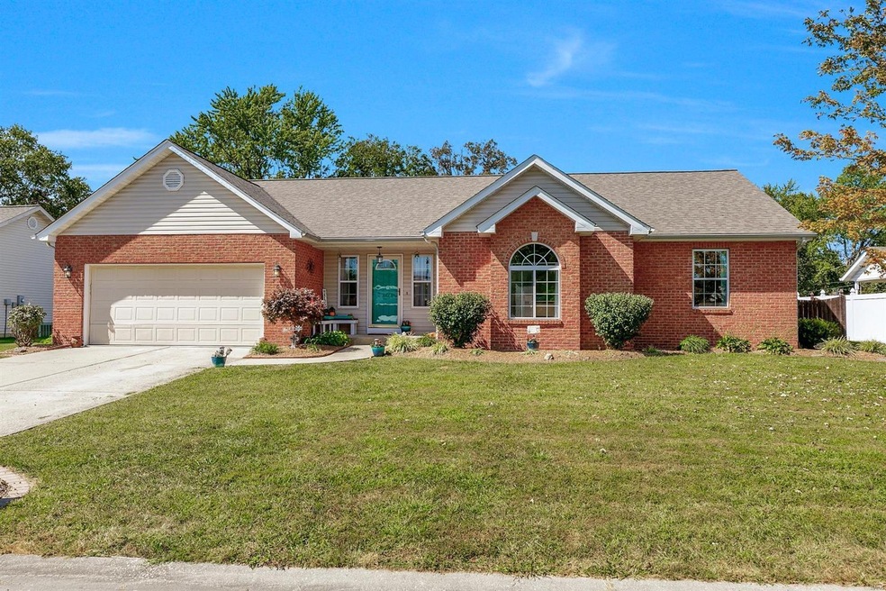 704 N Kristie Lynn St, Freeburg, IL 62243 - photo 1