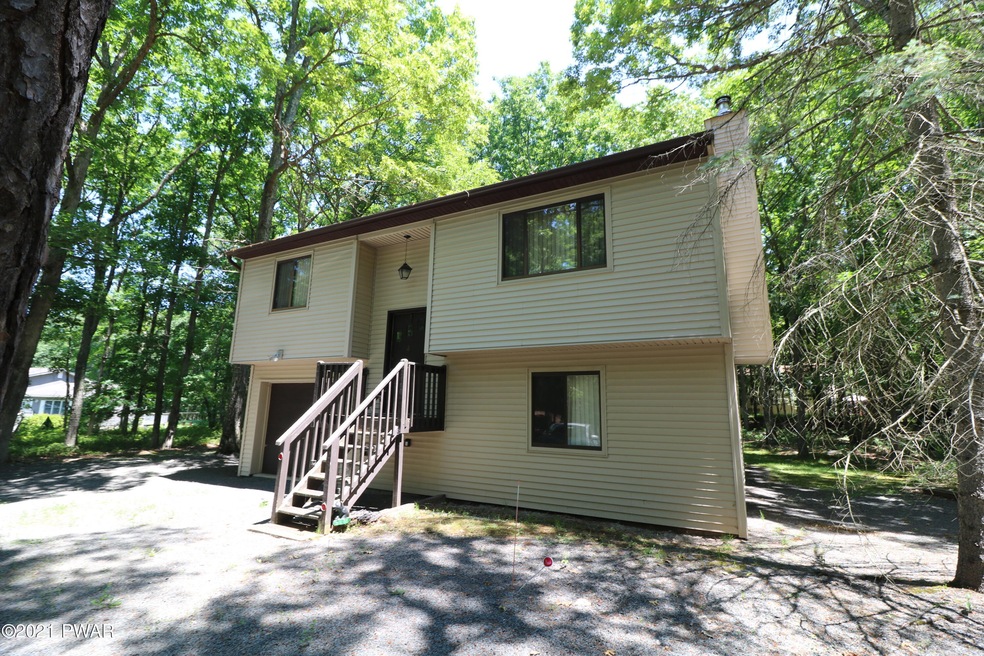 109 Surrey Ln, Hawley, PA 18428 - photo 1