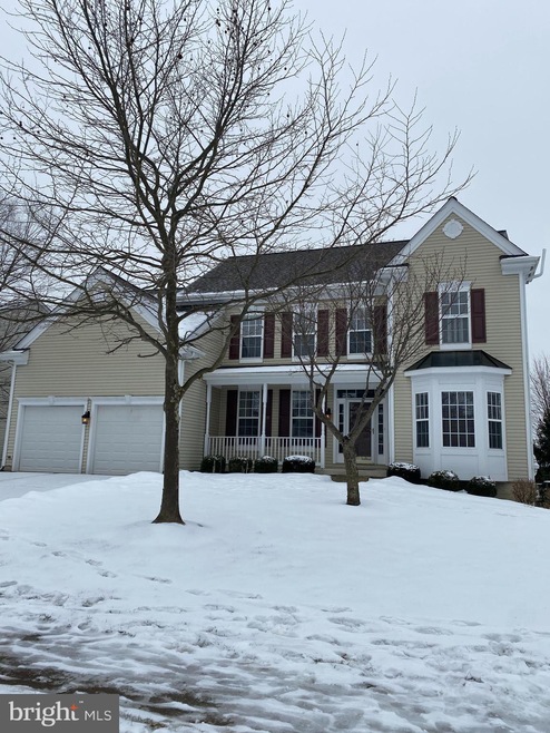 35771 Chapel Hill Ct, Round Hill, VA 20141 - photo 1