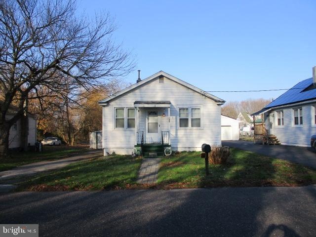 146 N Dolbow Ave, Penns Grove, NJ 08069 - photo 1