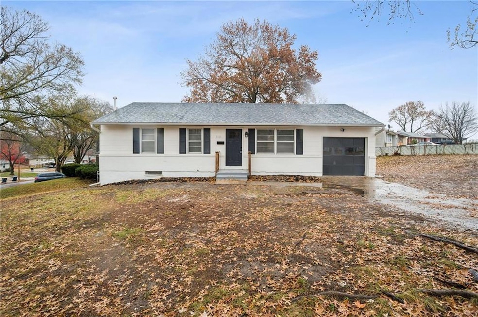 5101 NE 39th St, Kansas City, MO 64117 - photo 1