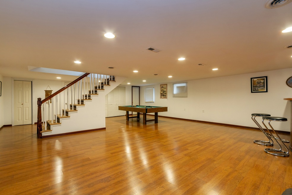 1625 Fordham Ct, Naperville, IL 60565 - photo 1