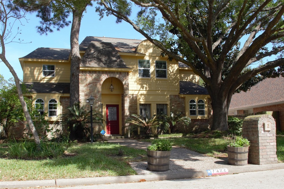 7222 Birchtree Forest Dr, Houston, TX 77088 - photo 1