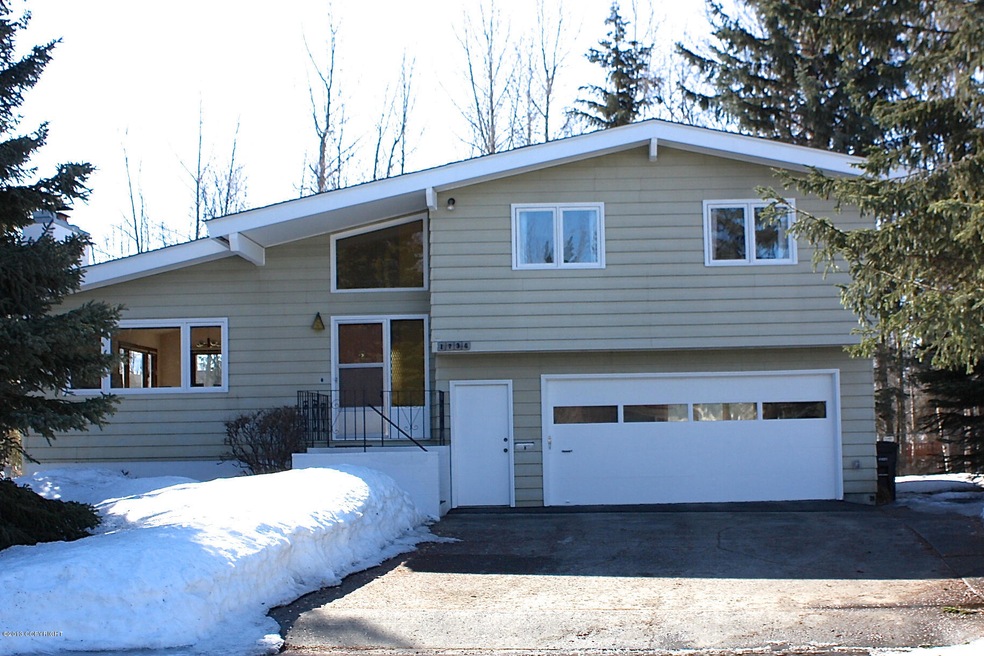 Great College Village Home!