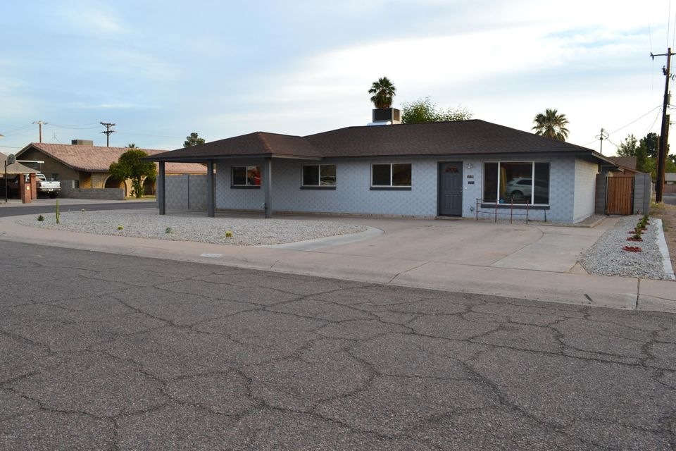 FRONT VIEW OF HOME