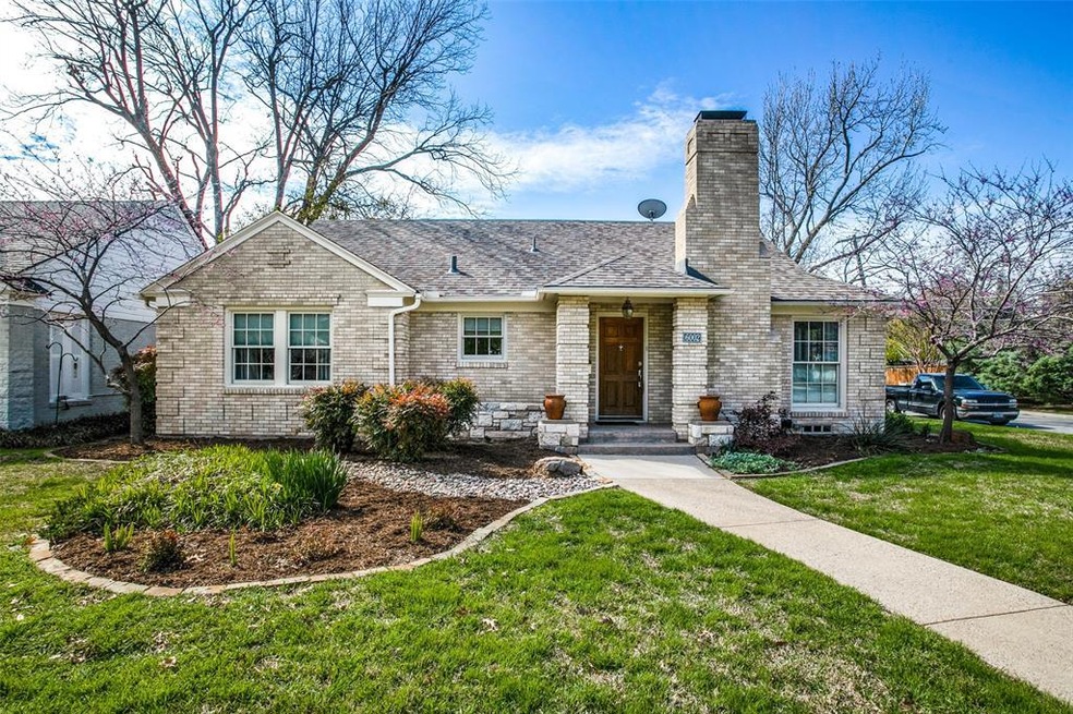 6002 Winton St, Dallas, TX 75206 - photo 1